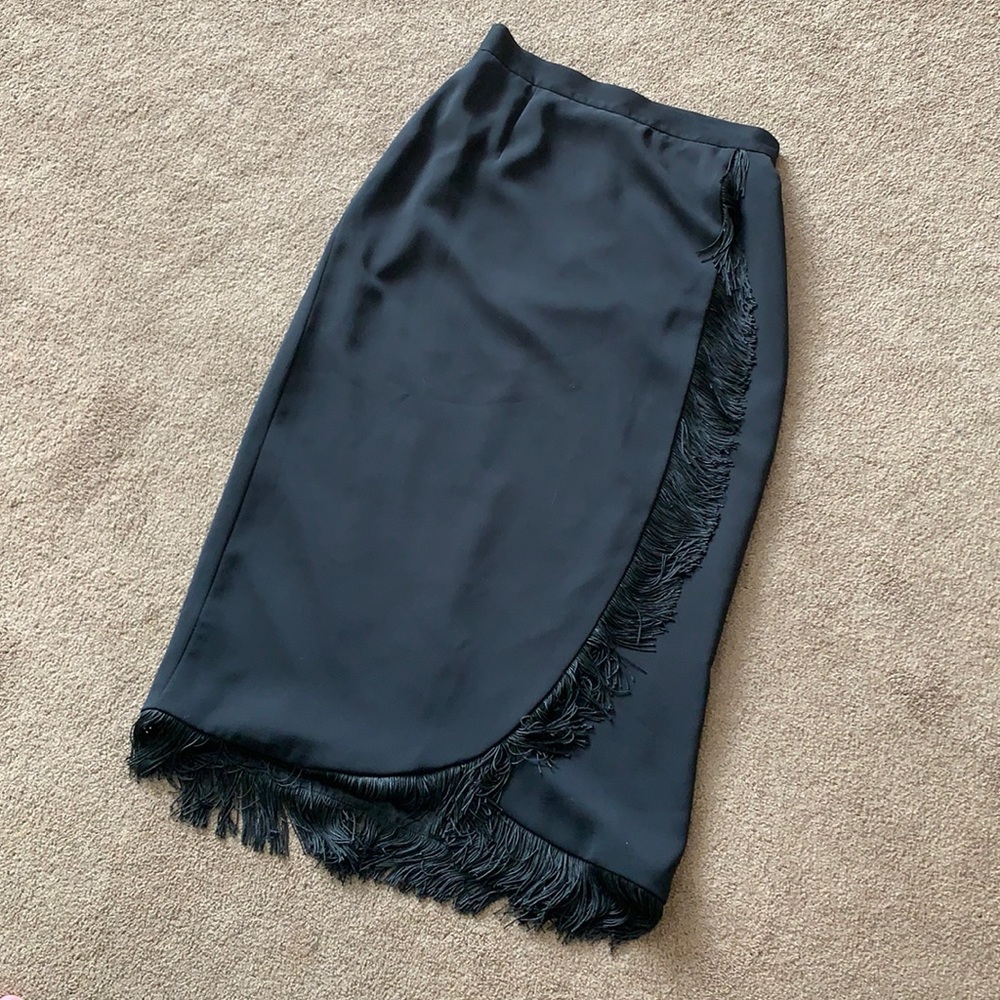 “Wrap-look” skirt